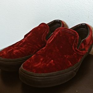 Velvet RED Velvet Vans